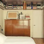 Exquisite Designer Flat Pere Lachaise